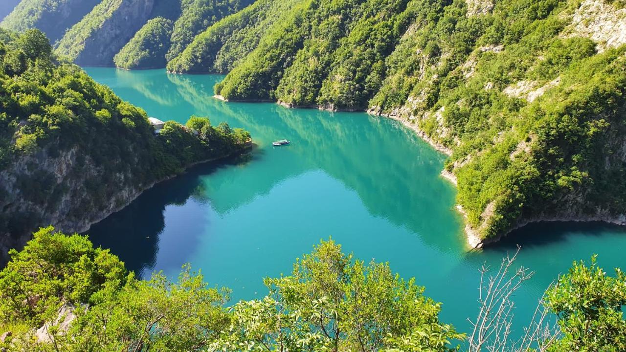 Neomalsore Agrotourism, Komani Lake 호텔 외부 사진