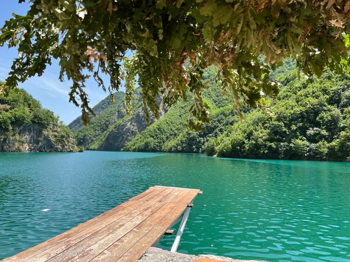 Neomalsore Agrotourism, Komani Lake 호텔 외부 사진