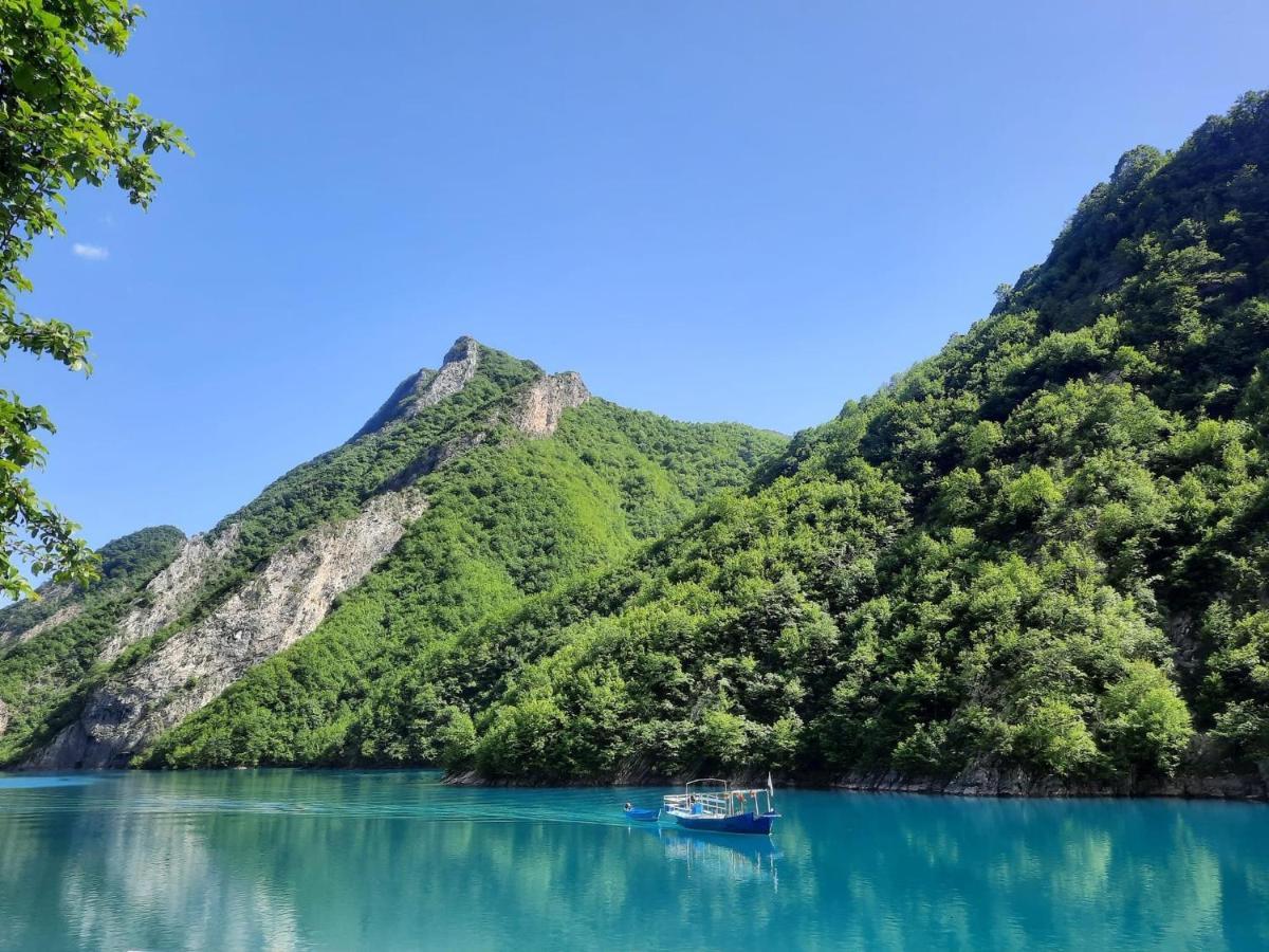 Neomalsore Agrotourism, Komani Lake 호텔 외부 사진
