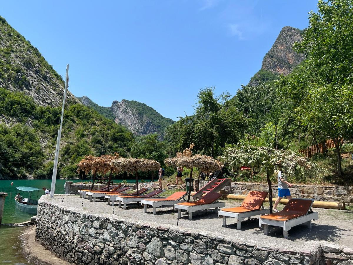 Neomalsore Agrotourism, Komani Lake 호텔 외부 사진