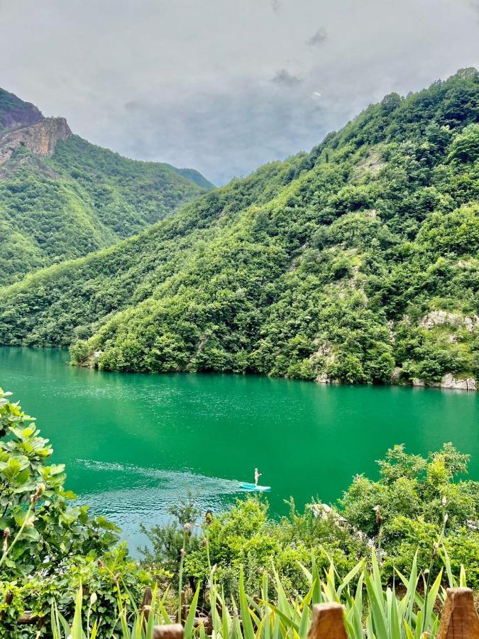 Neomalsore Agrotourism, Komani Lake 호텔 외부 사진