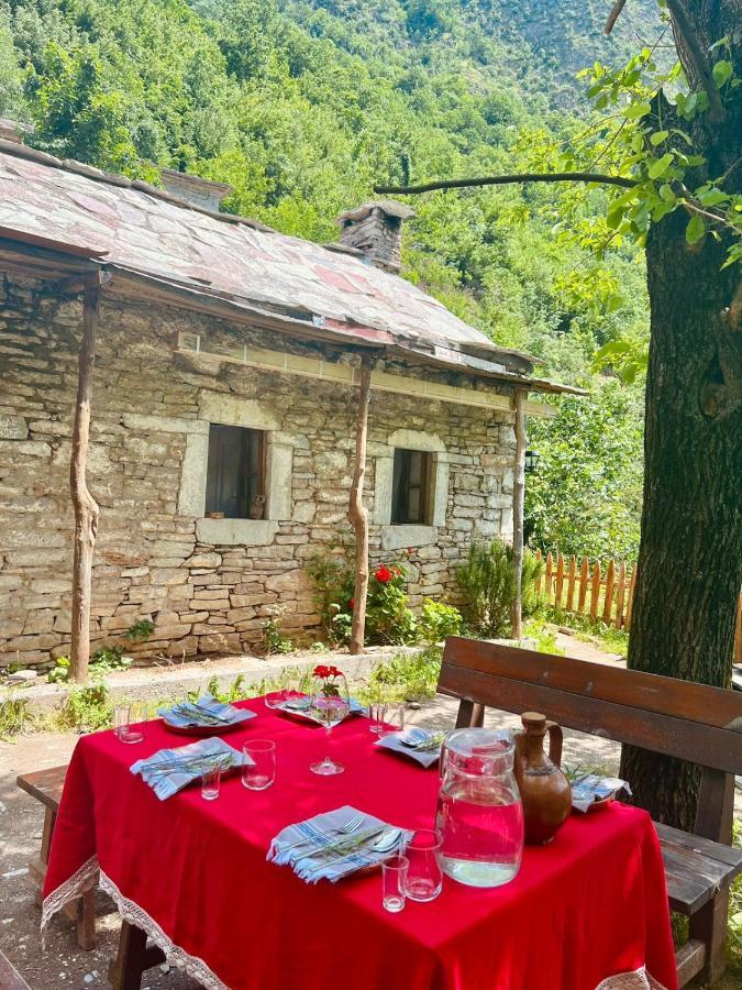 Neomalsore Agrotourism, Komani Lake 호텔 외부 사진